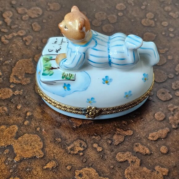 Limoges France Hand-Painted Porcelain Trinket Box Bear Reading Book - Picture 2 of 9